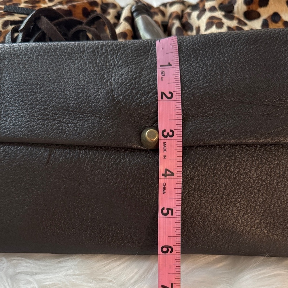 Viva Bags USA πΊπΈ Brown Leather Shoulder Bag with Leopard Flap & Horn/Tassel - Picture 13 of 16